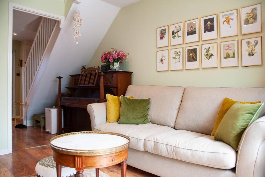Holiday home 2 Bedroom House In Near Goodwood And Wittering Beaches Chichester